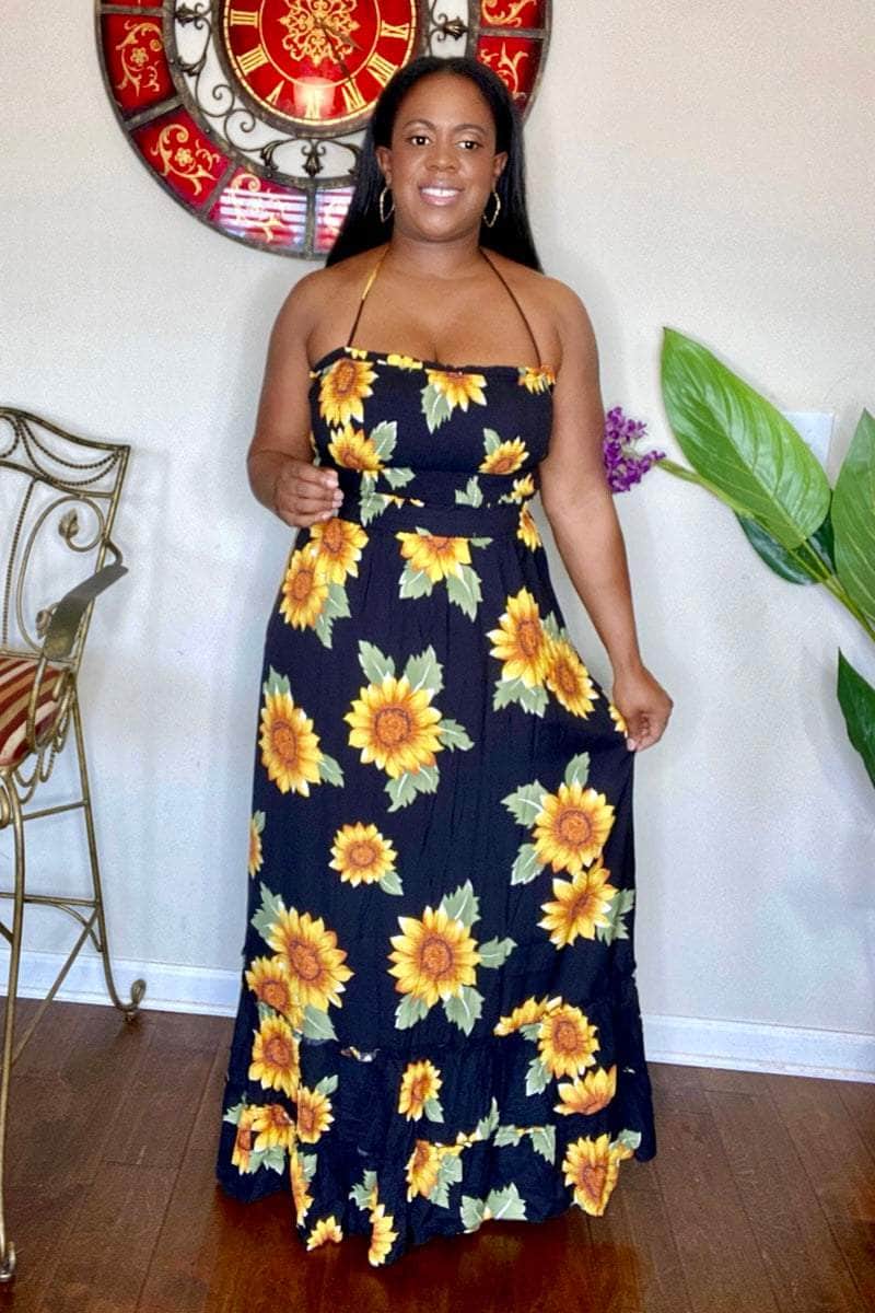 lee monet Dresses A Walk in The Park Floral Print Halter Maxi Dress (Black)
