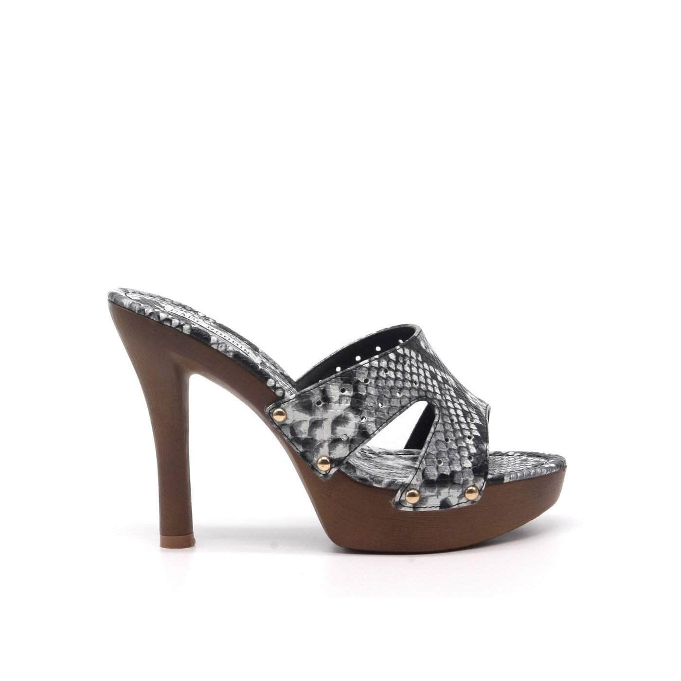 lee monet Wild Thing Mule (Snake Print)